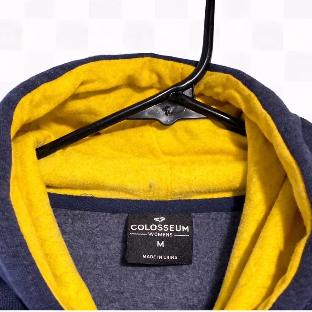 Colosseum Michigan Men's Dark Blue Hoodie - Picture 3 of 3